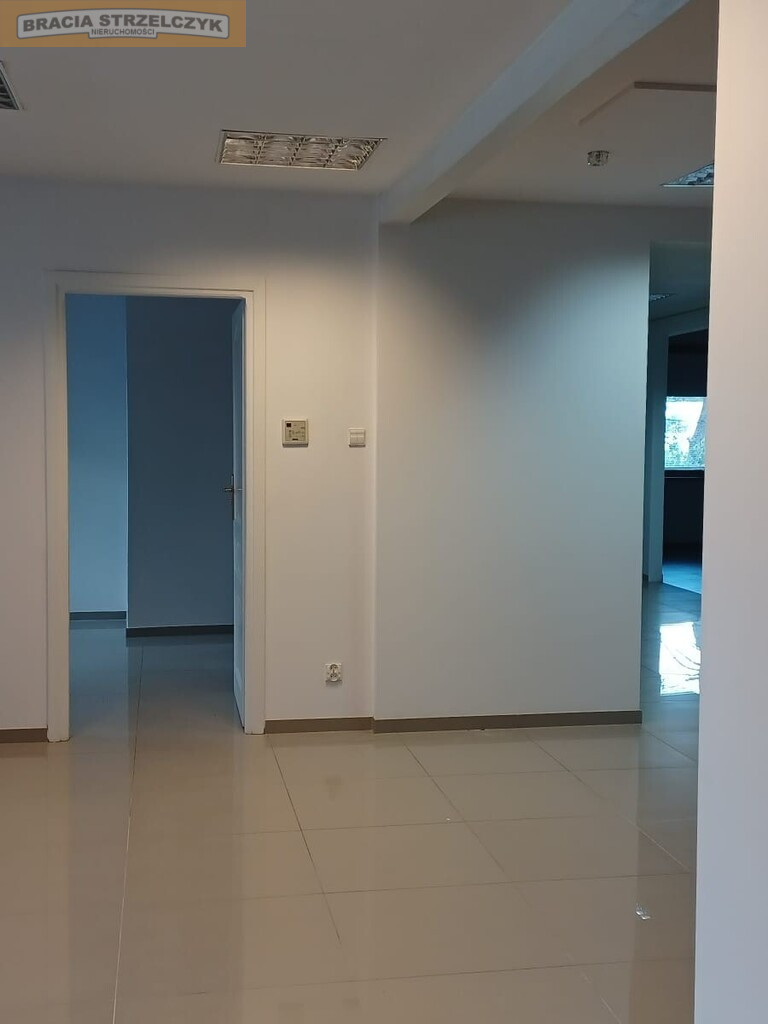 Lokal Wynajem Janki al.&nbsp;Krakowska 11